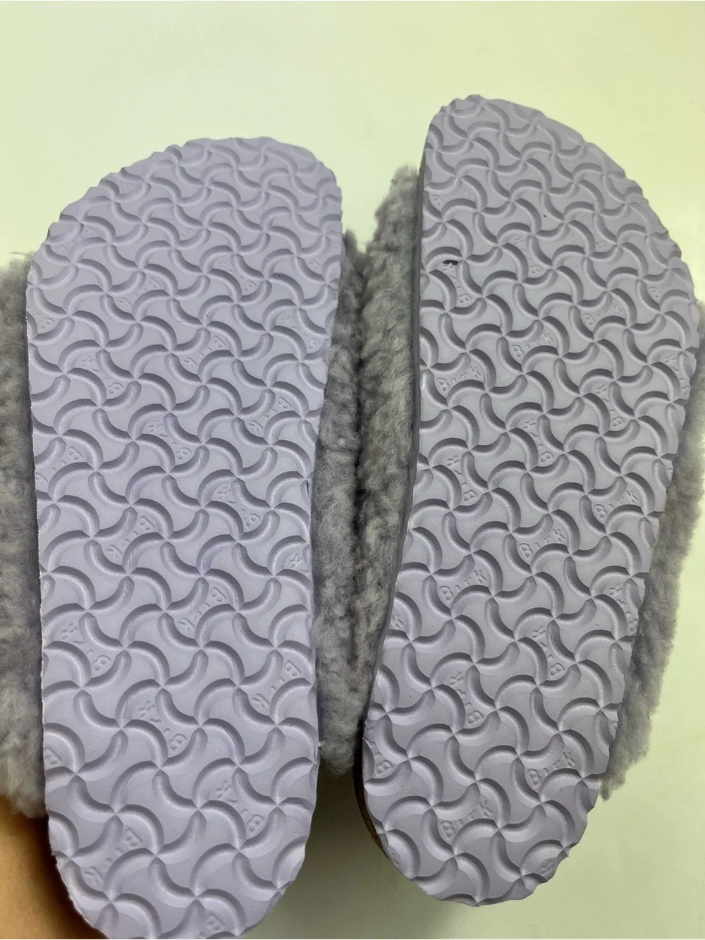 BIRKENSTOCK Arizona Girls Teddy Sandals Shearling Fur Lilac Purple Size L3 EU 34